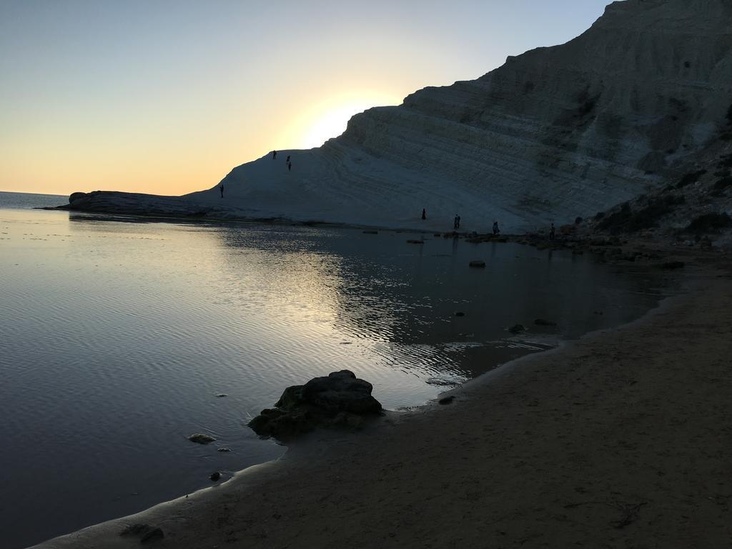 Casa Vacanza Scala Dei Turchi เรอัลมอนเต ภายนอก รูปภาพ